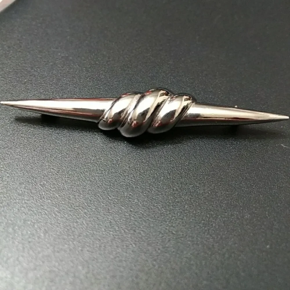 Silver tone long pointy pin brooch